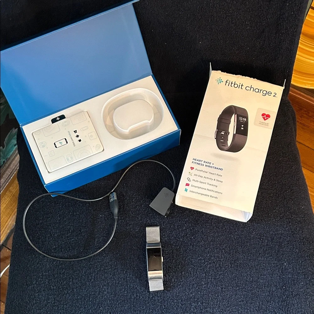 Fitbit Charge 2 2016 with Stainless Steel Magnetic Wristband